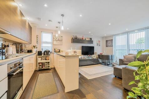 Living Area/ Kitchen
