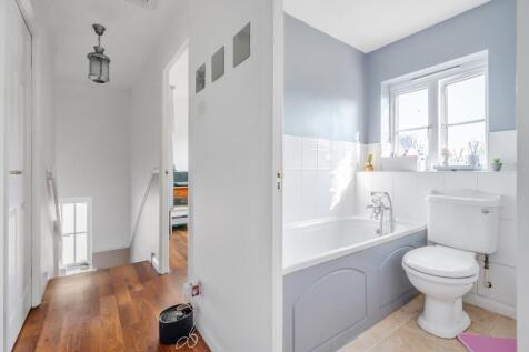 Landing/Bathroom
