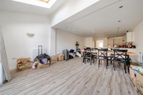 Reception/Kitchen