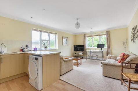 Living Room/Kitchen