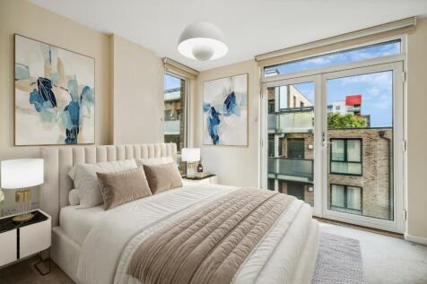 Master Bedroom with En-Suite