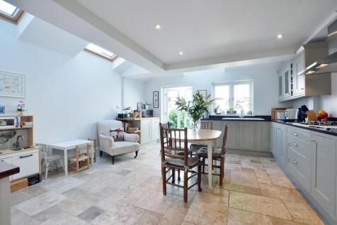 16&#39;4 Kitchen / Family Room