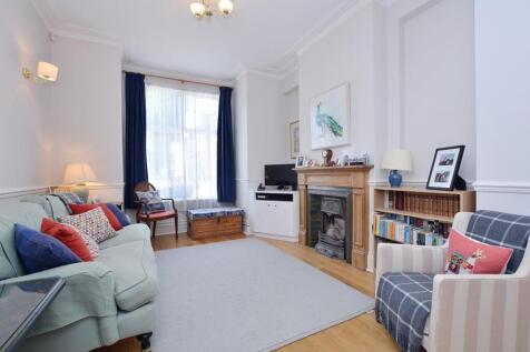 24&#39;3 Double Reception Room