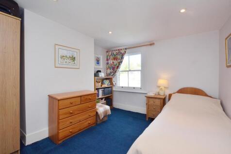 11&#39; Second Floor Bedroom