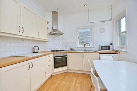 14&#39;9 Kitchen / Dining Room