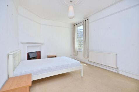 15&#39;7 First Floor Bedroom