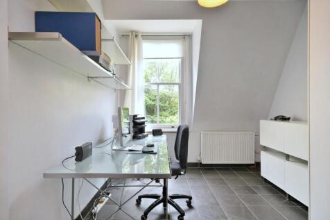 Study / Dining Area