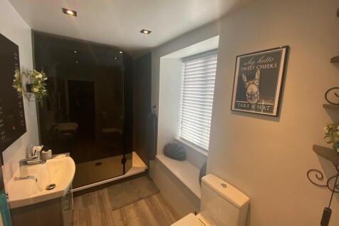 New photo bathroo...
