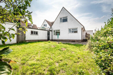 32 Underhill Cres...
