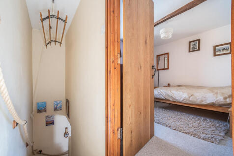 1 Rose Cottages -...