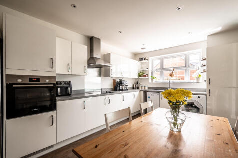  Savoy Street - W...