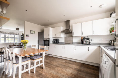  Savoy Street - W...