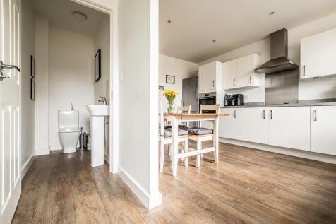  Savoy Street - W...