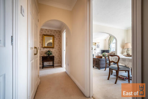23 Weirside Place...
