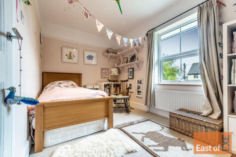 5 Cott Park - Web...