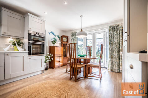 25 Carrick Mill -...