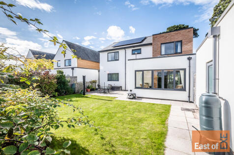 5 Catherines Clos...