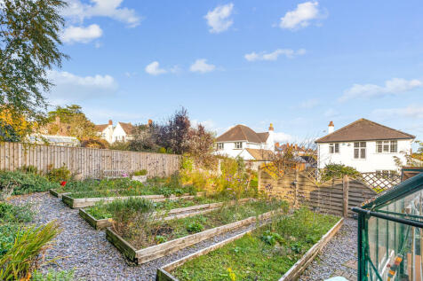 A09 - 7 Maryfield...