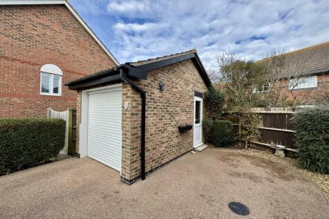 GARAGE &amp; DRIVEWAY