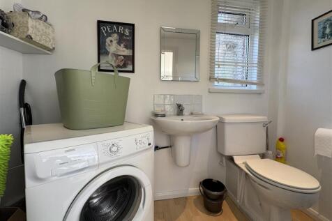 WC / UTILITY ROOM