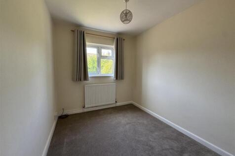 STUDY / OFFICE / BEDROOM 3