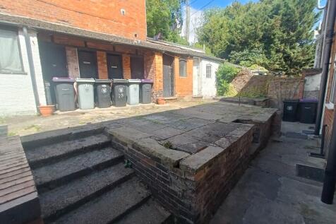 Shared yard