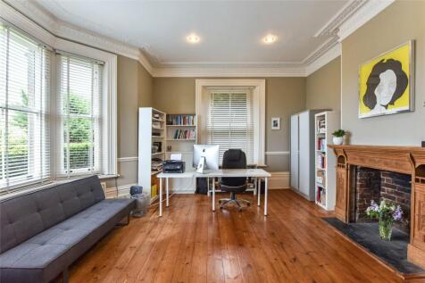 Reception Rm/Study