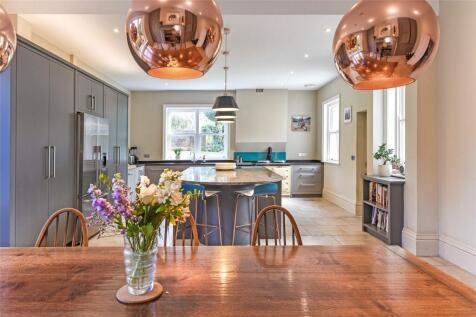 Kitchen/Dining Rm