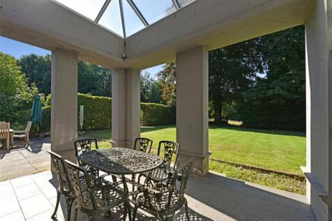 Covered Dining Area