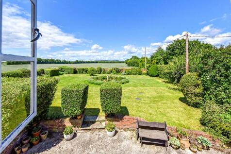 Garden &amp; View