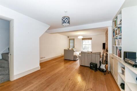 Sitting/Dining Room