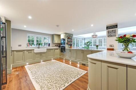 Kitchen/Dining/Livng