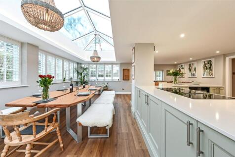 Kitchen/Dining/Livng