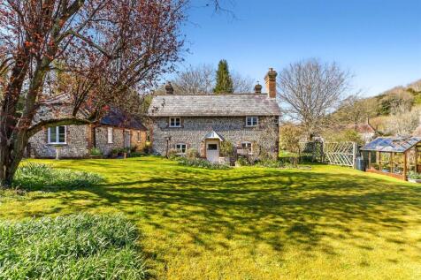 Garden To House