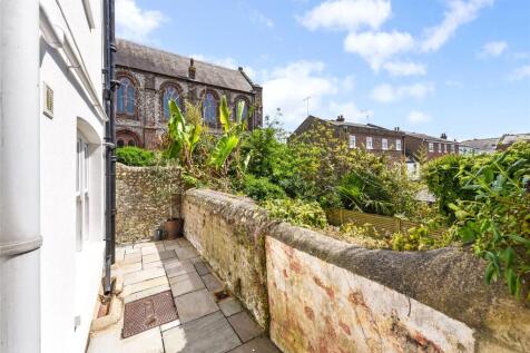 Courtyard Terrace