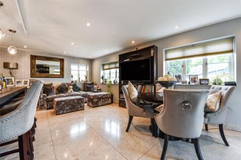 Living/Kitchen