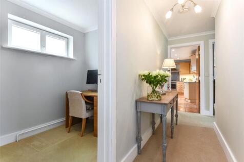 Bedroom/Study