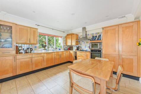 Kitchen/Breakfast Rm