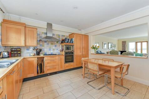 Kitchen/Breakfast Rm