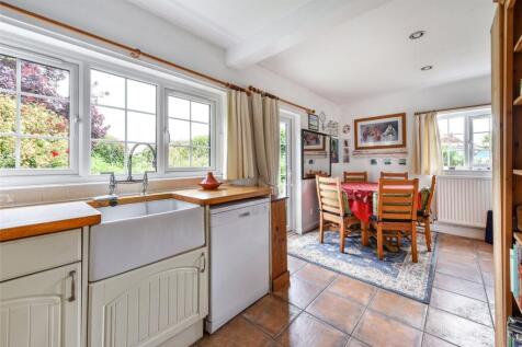 Kitchen/Breakfast Rm