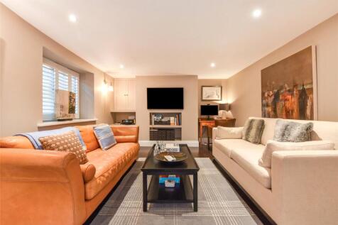 Family Room/Bed 5