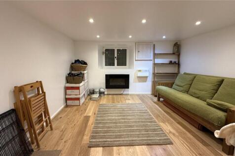 Lower Bedroom/Office