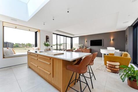 Kitchen/Family Room