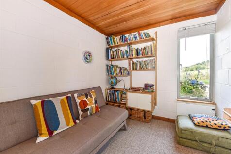 Bedroom/Study