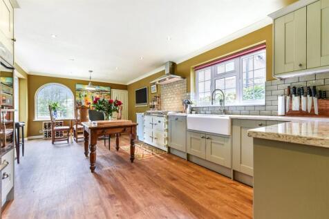 Kitchen/Breakfast Rm