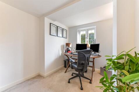 Study/Bedroom 4