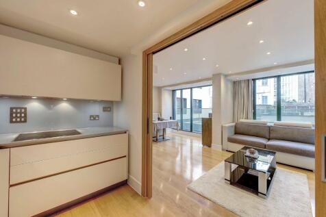 Kitchen / Reception