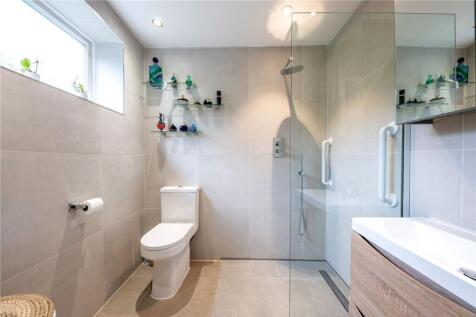 Principal Bathroom