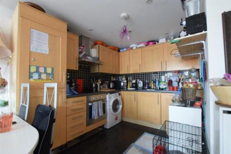 Lounge/Kitchen