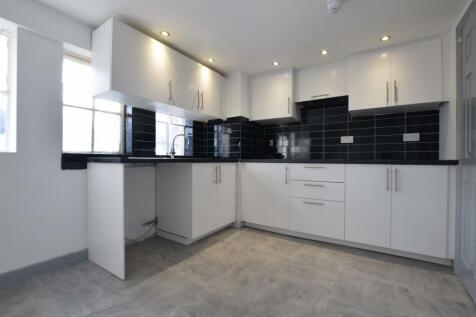 Open Plan Lounge/Kitchen